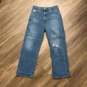 NWOT Levi Ribcage Straight Ankle